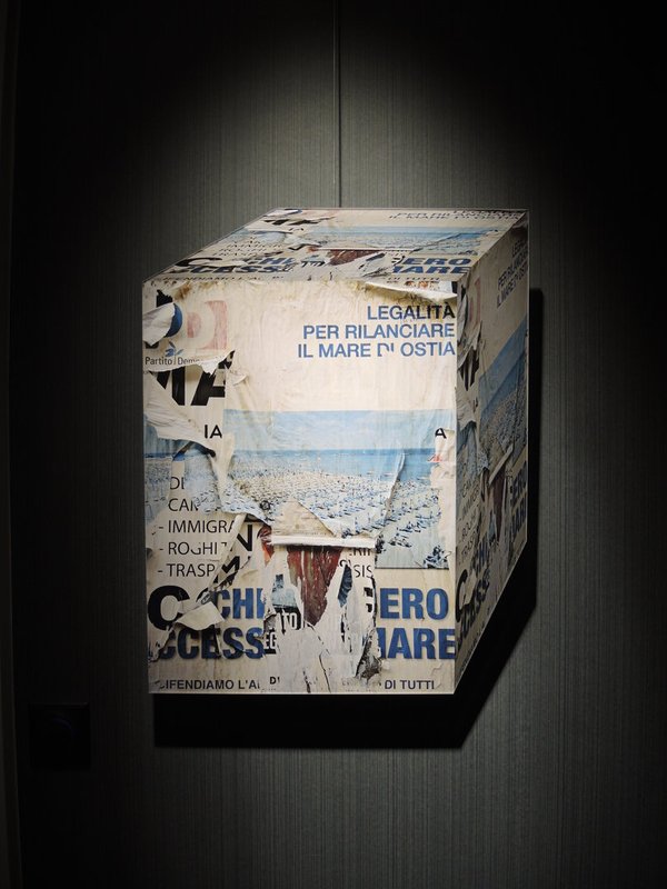 Marc Peschke "The Cubes - Mare di Ostia"